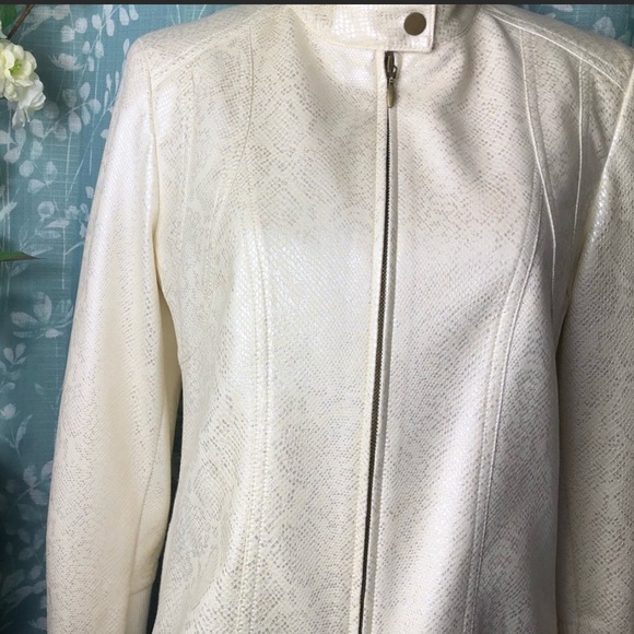 Chico's Jackets & Blazers - Chico’s Size 1 cream colored Jacket